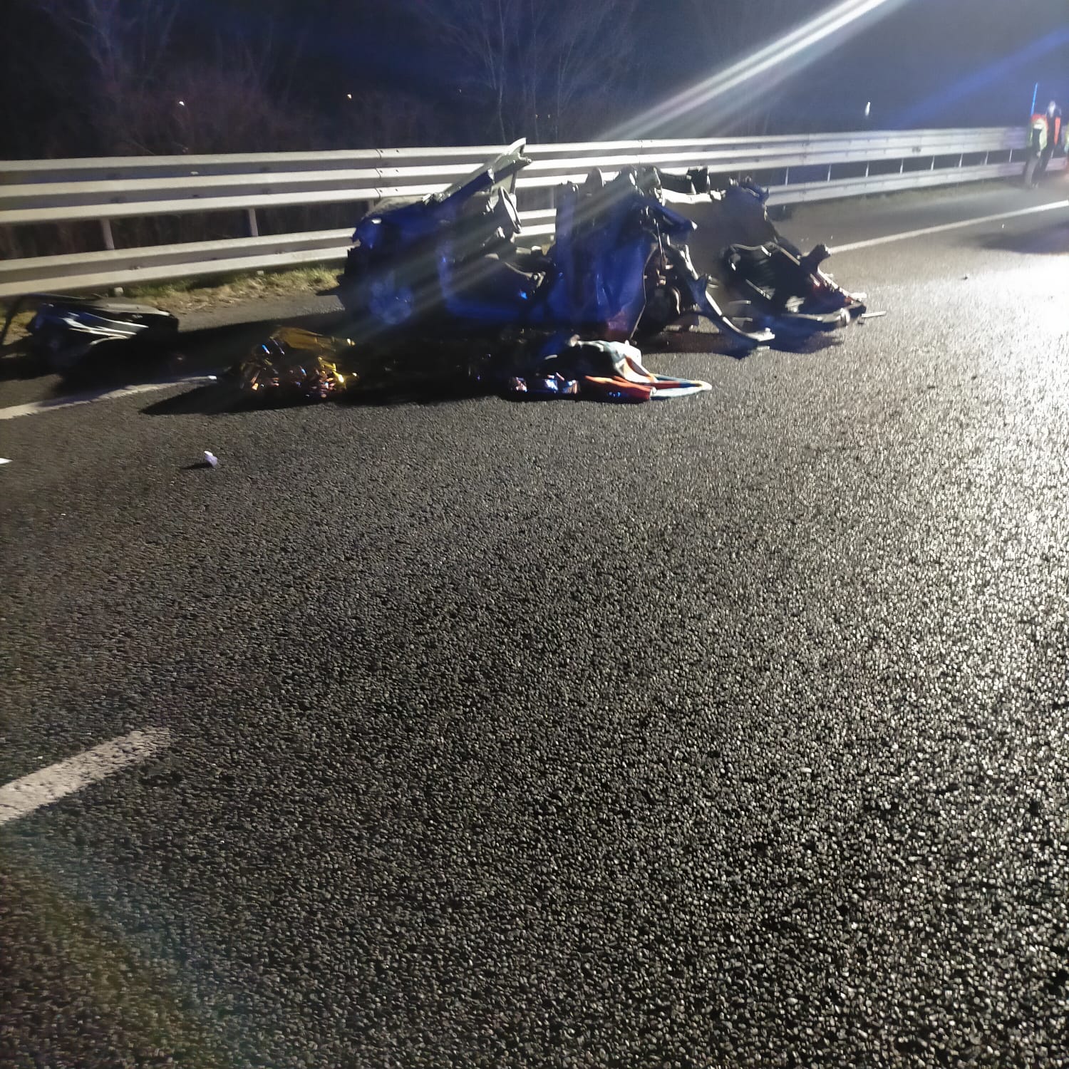 TRAGEDIA DELLA STRADA IN A28, TRA VILLOTTA E AZZANO DECIMO: MORTE DUE RAGAZZE E FERITE DUE BAMBINE PICCOLE